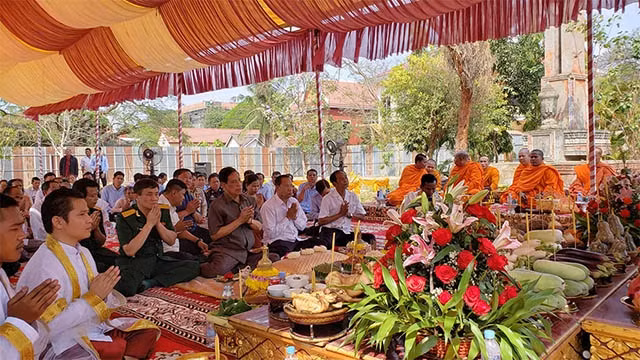 Mise en chantier du monument de l'amitié Vietnam-Cambodge dans la province de Kampong Speu ảnh 1