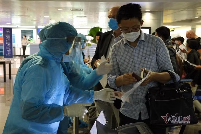 Ho Chi Minh-Ville va mettre en quarantaine les touristes de retour de Da Nang ảnh 1