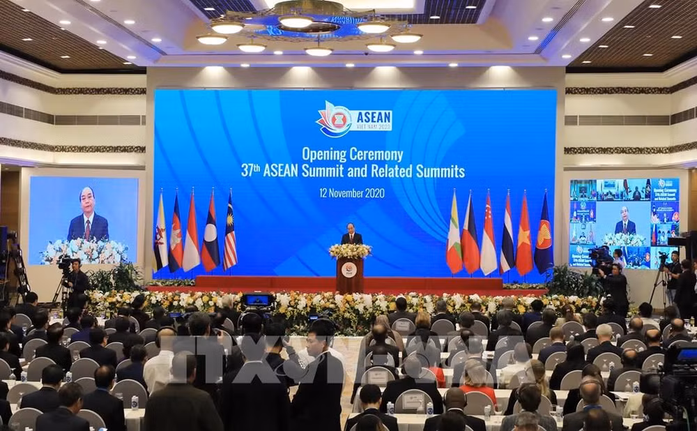 Le Vietnam achève avec succès sa présidence de l'ASEAN 2020, selon un expert japonais ảnh 2