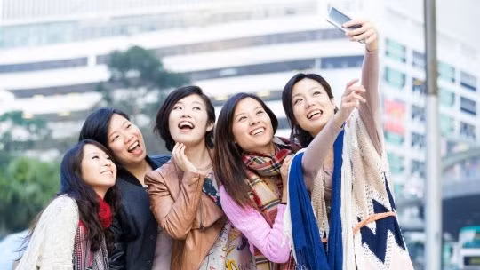 Le Vietnam figure dans la liste des dix destinations les plus attractives pour les Chinois ảnh 1