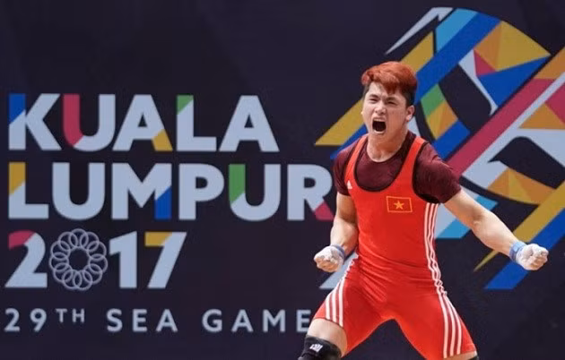 La délégation sportive vietnamienne maintient sa 3ème place aux SEA Games 29 ảnh 1