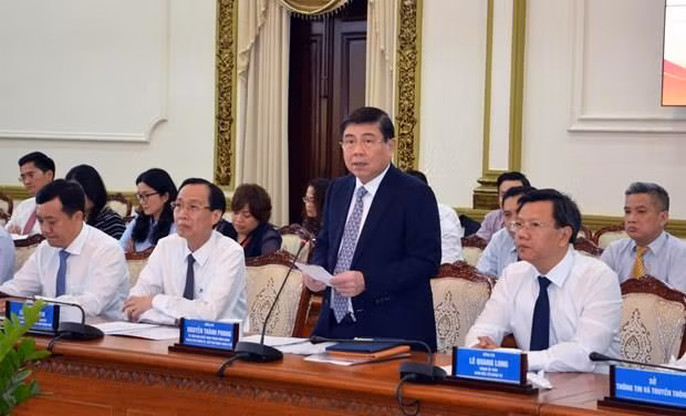 Les nouveaux ambassadeurs vietnamiens souhaitent contribuer au développement de Ho Chi Minh-Ville ảnh 1