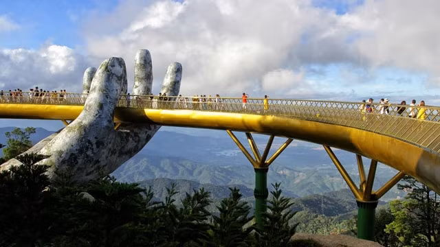 Le Vietnam accueille un nombre record de visiteurs étrangers en 2019 ảnh 1