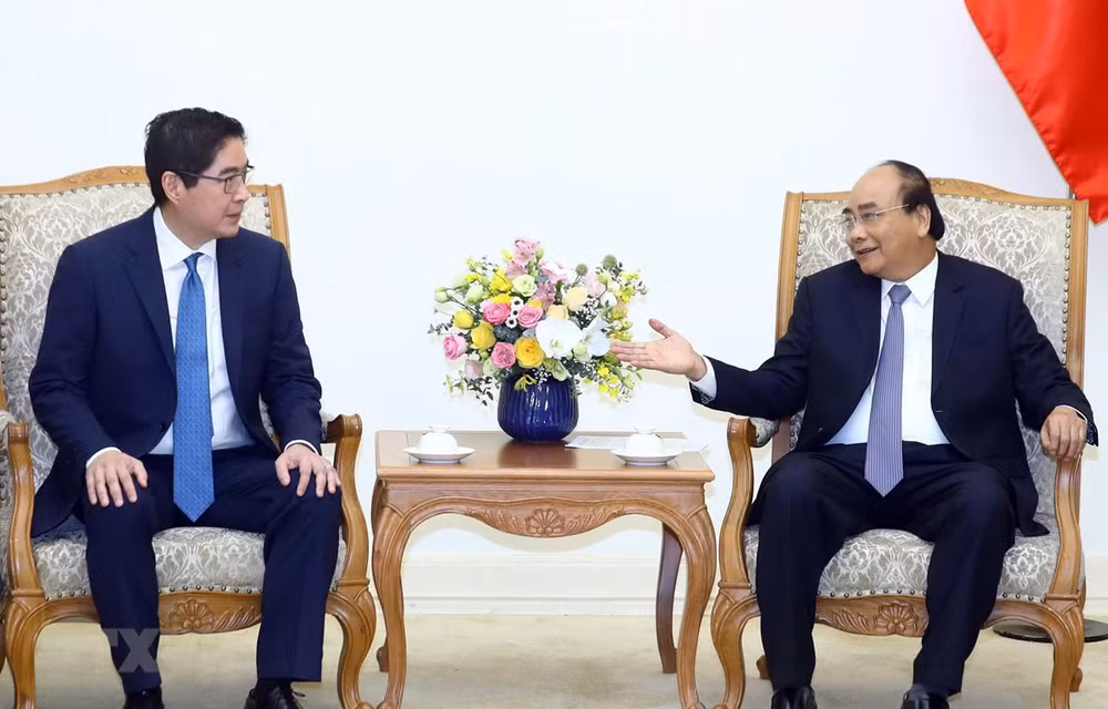 Le PM Nguyen Xuan Phuc reçoit le directeur général du groupe philippin JG ảnh 1