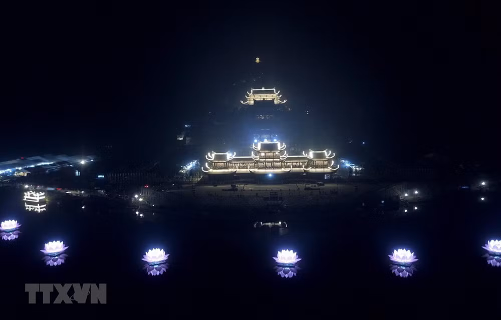 Lancement d'une série d'activités culturelles saluant le Vesak 2019 ảnh 1