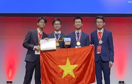 Le Vietnam brille aux Olympiades internationales de chimie 2019 ảnh 1