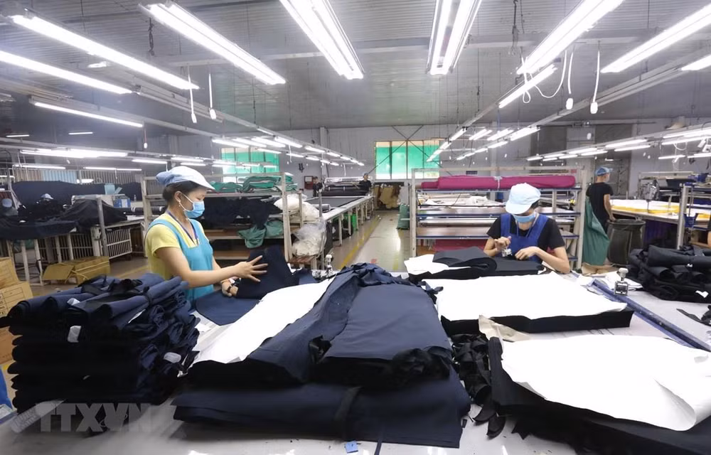 Le Vietnam en tête des pays ayant une bonne performance économique dans l'ASEAN ảnh 1