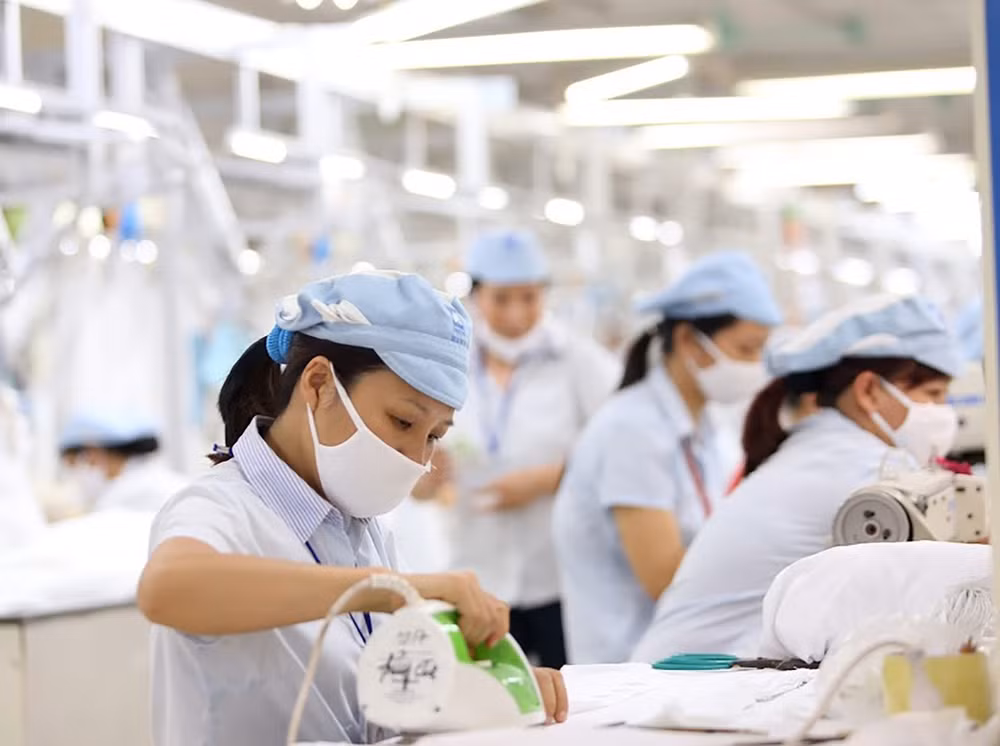 Déployer des enveloppes d’assistance aux gens et entreprises gravement impactés par le COVID-19 ảnh 2