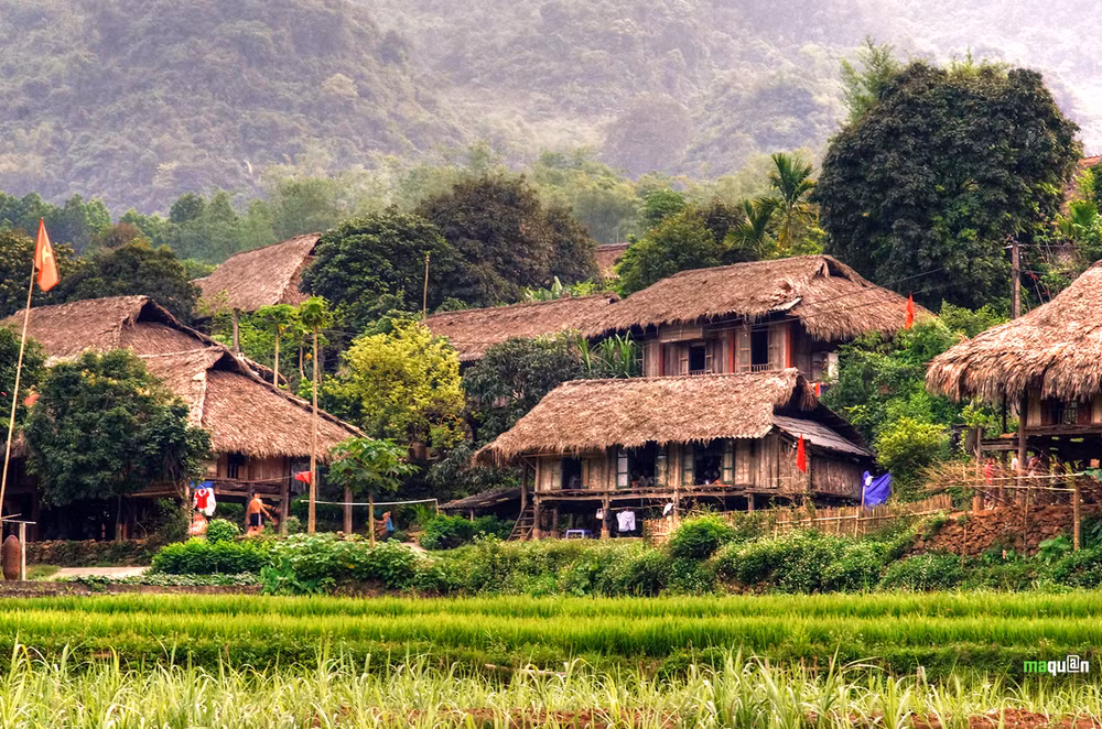 Hoa Binh promet d'être une destination touristique sûre et attrayante ảnh 1
