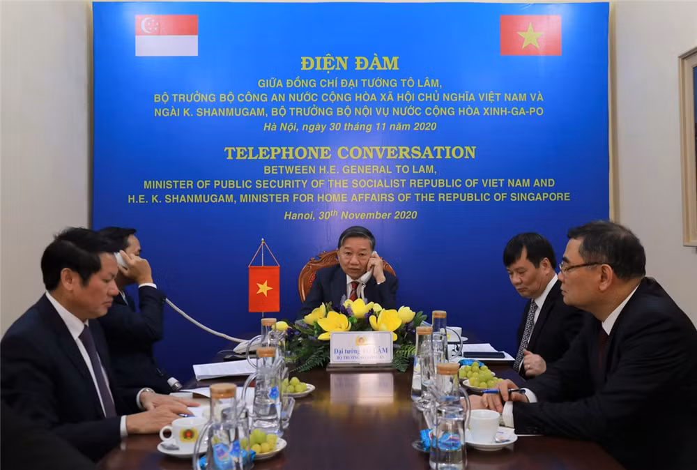 Vietnam et Singapour renforcent la coopération dans la lutte contre la criminalité transnationale ảnh 1