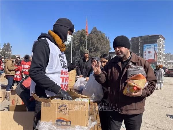 La Croix-Rouge vietnamienne appelle à soutenir les peuples de Turquie et de Syrie ảnh 1