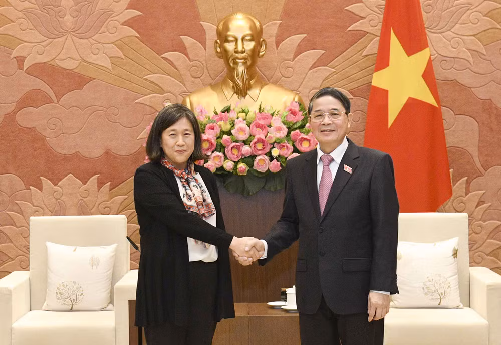  Le vice-président de l'AN Nguyen Duc Hai reçoit la représentante américaine au commerce ảnh 1
