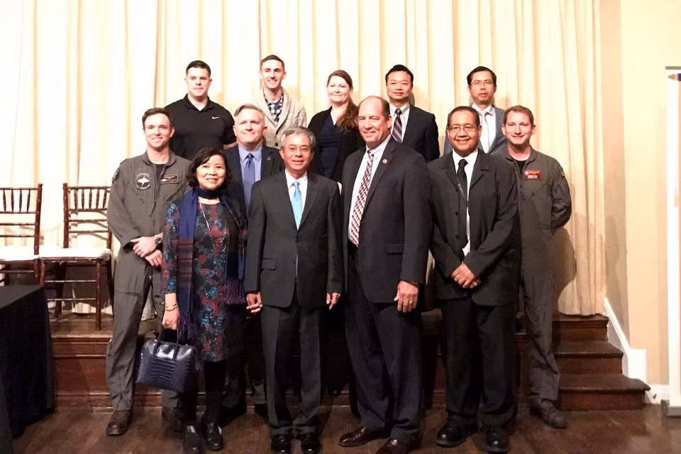 L’ambassadeur vietnamien aux Etats-Unis en visite de travail dans des Etats américains ảnh 1