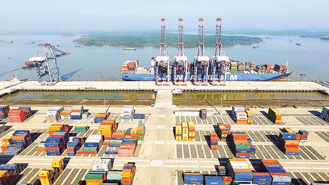 Port maritime, une mine d'or à réveiller ảnh 2