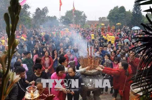Ouverture de la fête de la Mère Au Co ảnh 1 Ouverture de la fête de la Mère Au Co ảnh 1