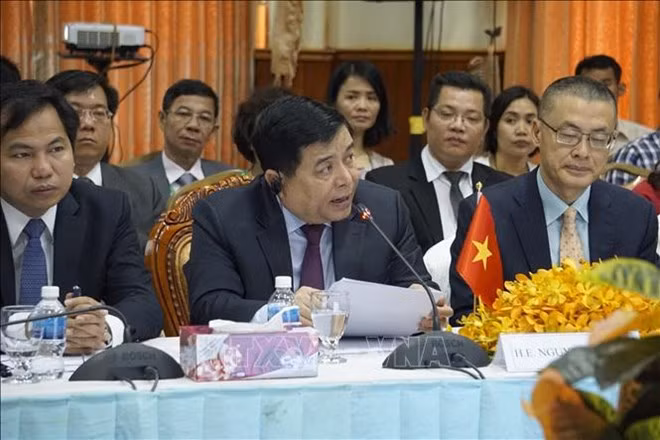 Promotion commerciale dans le triangle de développement des CLV ảnh 1