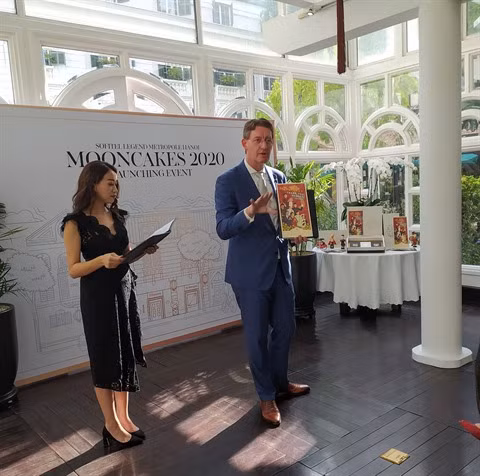 L'édition spéciale et solidaire des gâteaux de la mi-automne du Métropole Hanoi ảnh 1