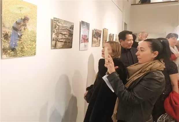 Le Vietnam, un des pays prioritaires de la politique étrangère de la Hongrie ảnh 1