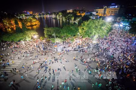 Hanoï réorganisera les rues piétonnes au bord du lac de l’Epée restituée ảnh 1