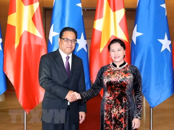Le président du Congrès des Etats fédérés de Micronésie termine sa visite officielle au Vietnam ảnh 1