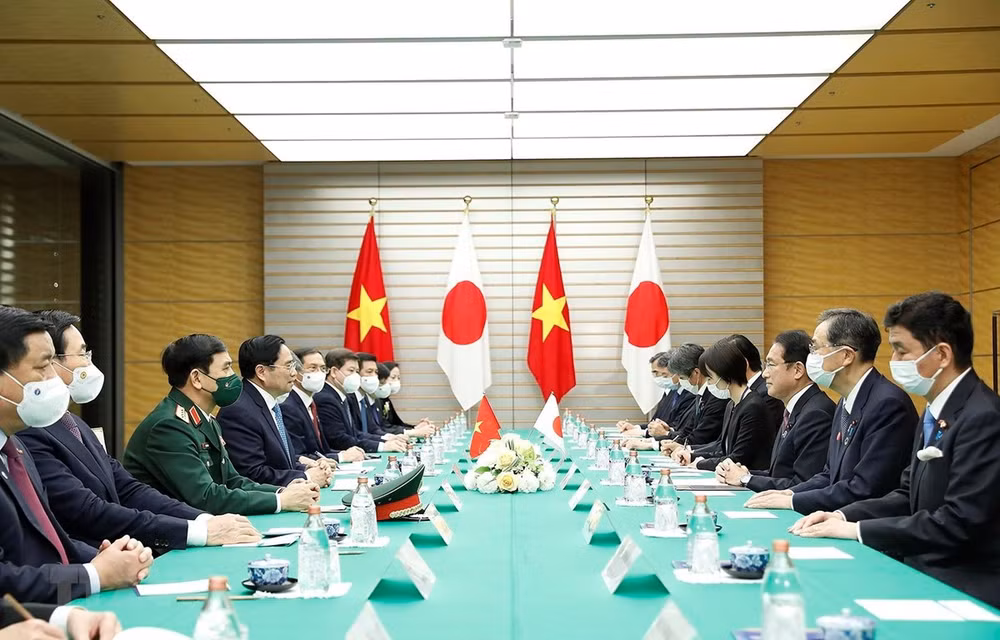 Entretien entre les Premiers ministres du Vietnam et du Japon ảnh 1
