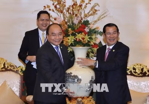 Vietnam et Cambodge affirment la détermination de consolider les relations bilatérales ảnh 1