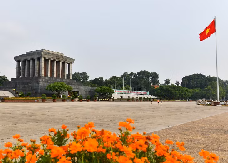 La place Ba Dinh, un site chargé d’histoire incontournable ảnh 2