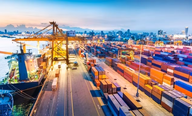 L’économie vietnamienne se redressera après la levée des restrictions sanitaires ảnh 1