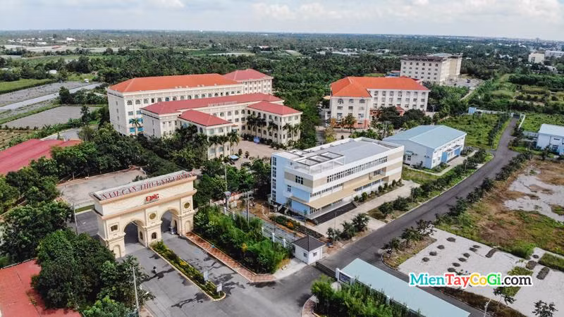 L'Université de Nam Can Tho propose la construction d'une zone urbaine et universitaire de 100 ha ảnh 1