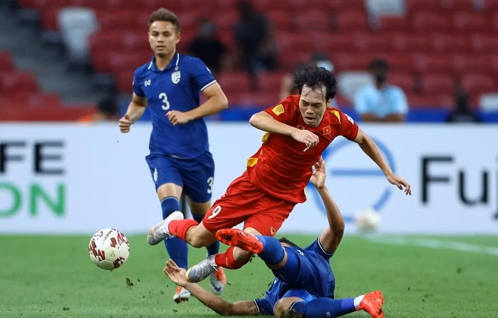 Coupe AFF Suzuki 2020: le Vietnam s'incline 0 à 2 face à la Thaïlande ảnh 1