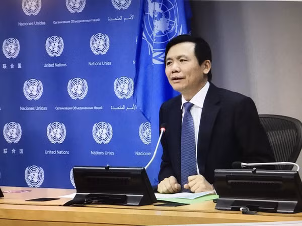Le Vietnam assume officiellement la présidence du Conseil de sécurité de l'ONU ảnh 1