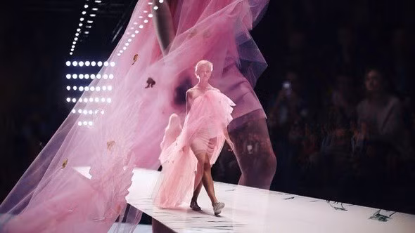 Festival de la mode dans la rue piétonne Nguyen Hue ảnh 1