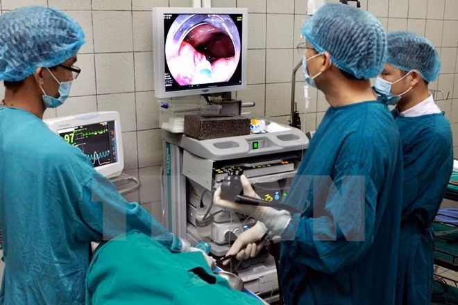 Hanoi accueille une conférence internationale sur l'oncologie ảnh 1