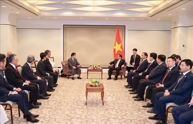 Le PM reçoit les dirigeants des Associations d'amitié Japon-Vietnam ảnh 1