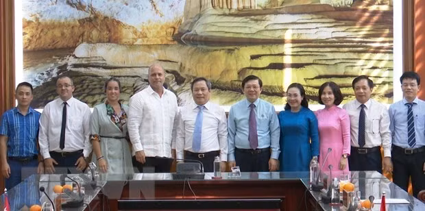 Promotion des liens entre Cuba et la province vietnamienne de Quang Binh ảnh 1