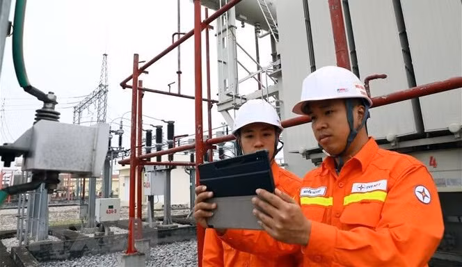 Le PM Pham Minh Chinh appelle à des solutions pour assurer l’alimentation électrique ảnh 2