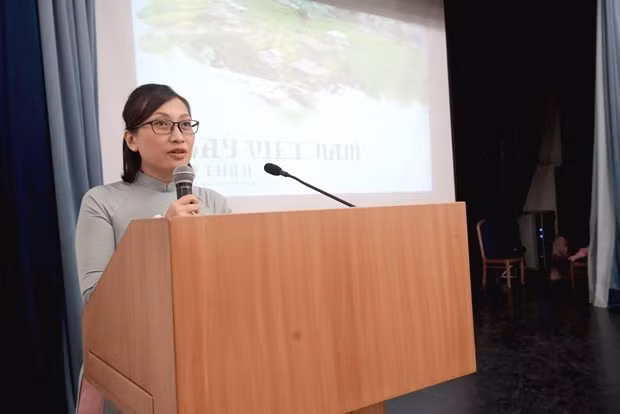 Journée du Vietnam à l'Université nationale des langues de Moscou ảnh 1