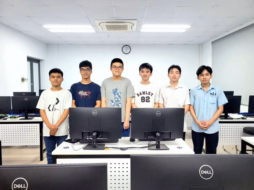 Six médailles pour le Vietnam aux Olympiades d’informatique d’Asie-Pacifique 2023 ảnh 1