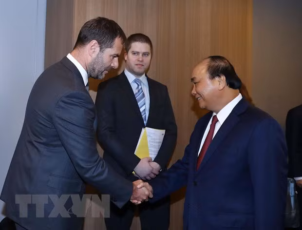 Le PM Nguyen Xuan Phuc reçoit le président de la société tchèque Home Credit ảnh 1