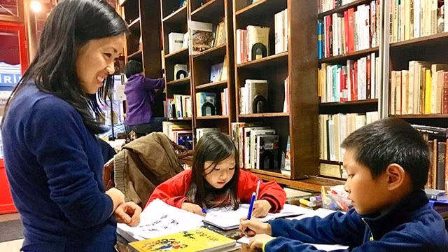 Les jeunes Vietnamiens à l’étranger s’orientent vers leur pays d'origine ảnh 1