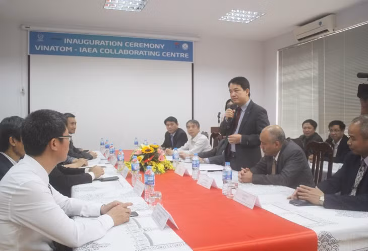 Inauguration du Centre de coopération AIEA-VINATOM sur l'eau et l'environnement ảnh 1