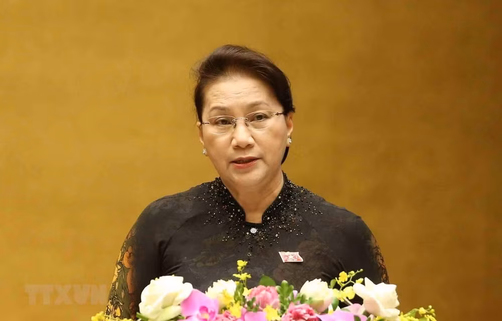 La présidente de l'AN Nguyen Thi Kim Ngan part pour la Chine ảnh 1