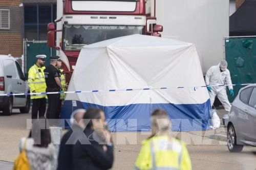 39 cadavres au Royaume-Uni: l'ambassade du Vietnam prendra des mesures de protection des citoyens ảnh 1