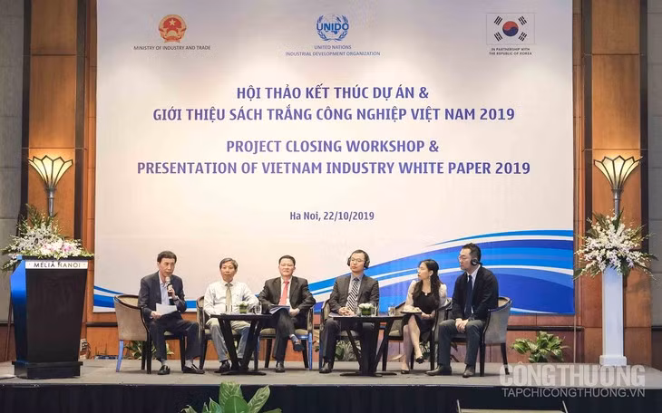 Publication du premier livre blanc sur l’industrie au Vietnam ảnh 1