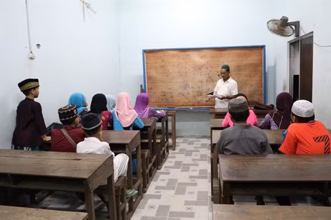 An Giang: Cham, cours de langue à la mosquée ảnh 1