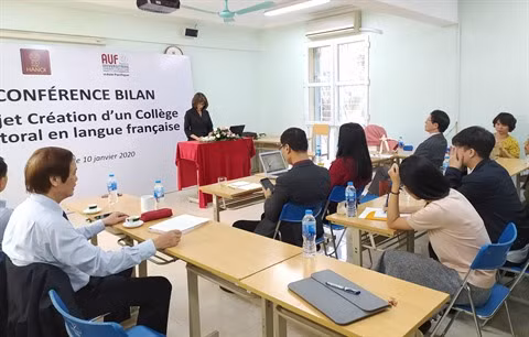 Université de Hanoï : succès du projet du collège doctoral en langue française ảnh 1