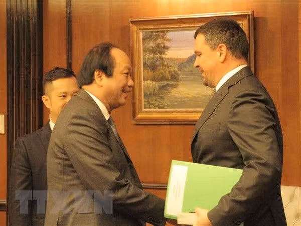 Le Vietnam et la Russie promeuvent la coopération dans l’édification de l’e-gouvernement ảnh 1