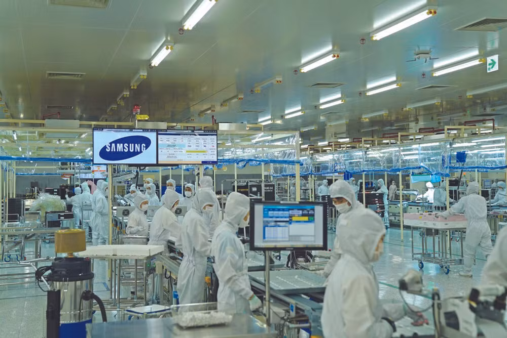 Le Vietnam en passe de devenir un centre de production électronique ảnh 1