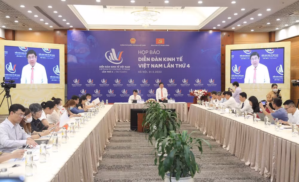 Le 4e Forum économique du Vietnam prévu en juin à Ho Chi Minh-Ville ảnh 1