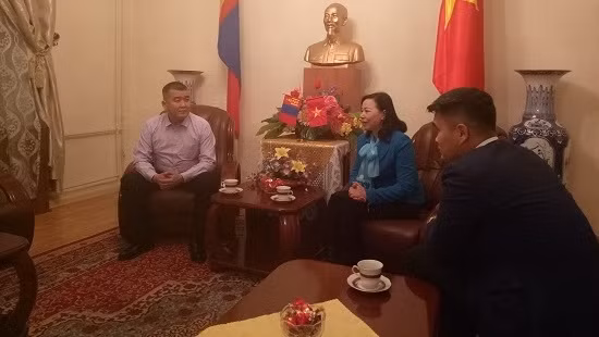 Le Gobi du Sud souhaite renforcer sa coopération avec les localités vietnamiennes ảnh 1